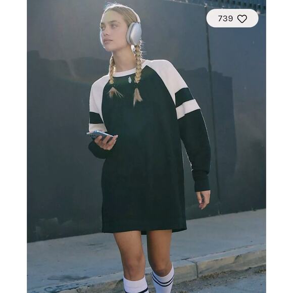 Free People FP Movement HERITAGE SPORT DRESS Romper Sweatshirt Black M NWT $128 - Picture 2 of 5